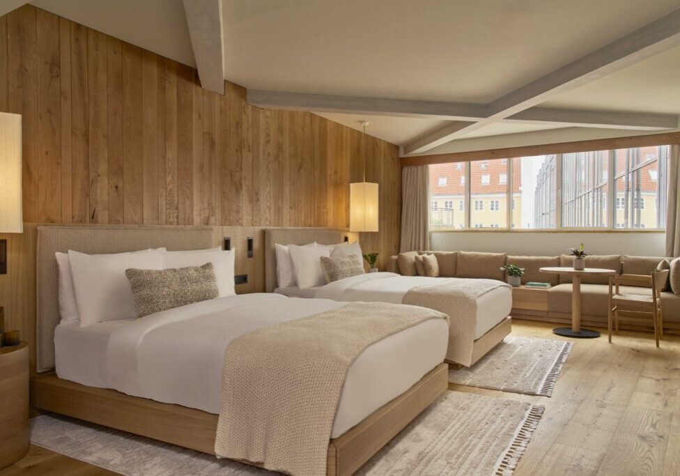 1CPH_studio_suite_two_queens