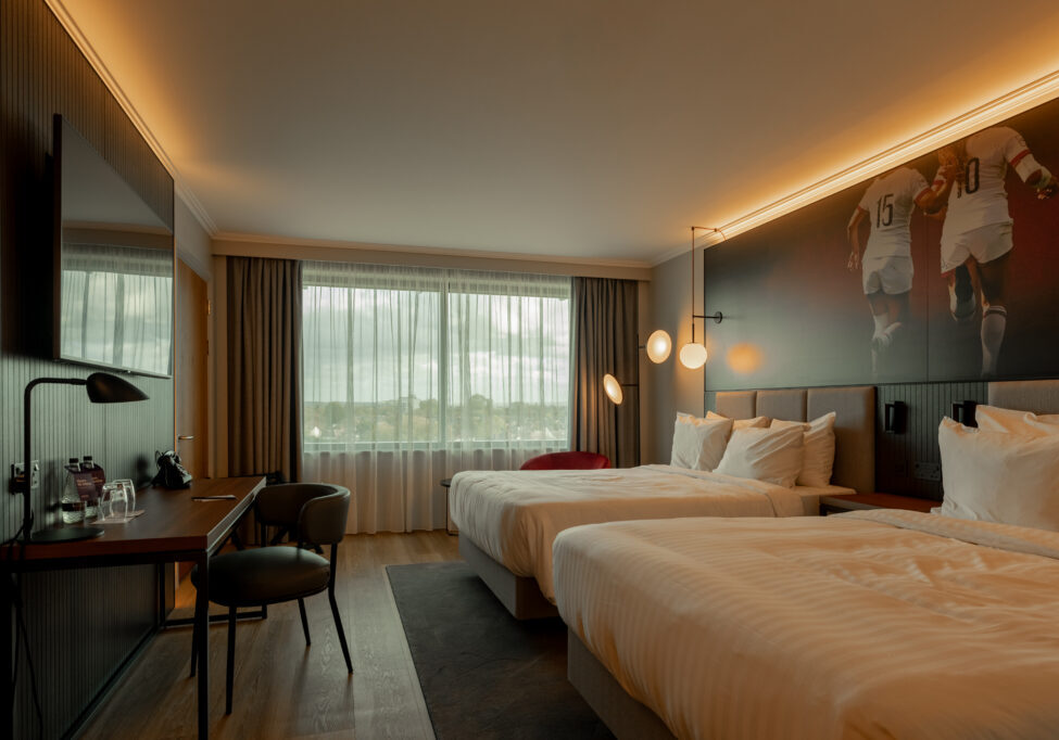 8Suites23