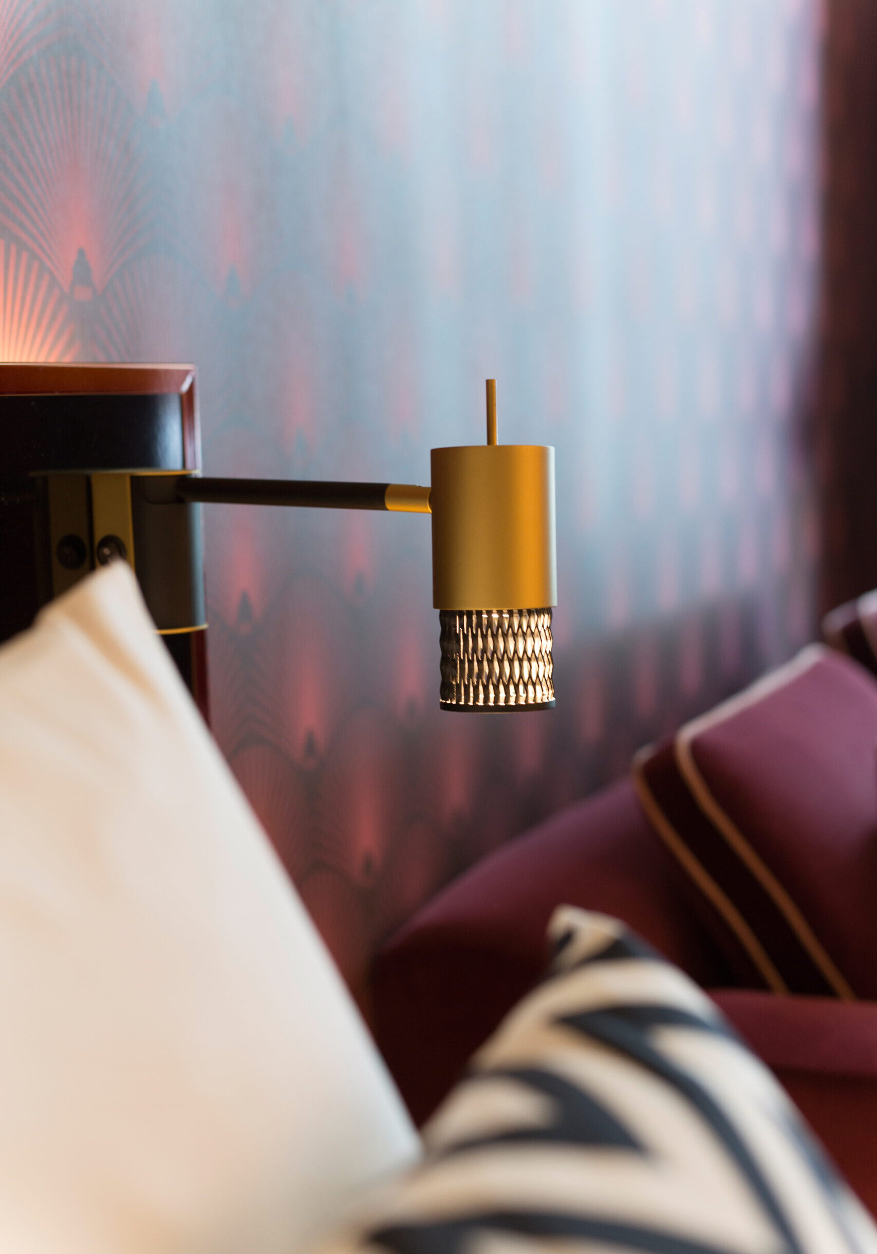 [Scandic-Hotel]-[Haymarket]-[Standard-[Room]-[bed]